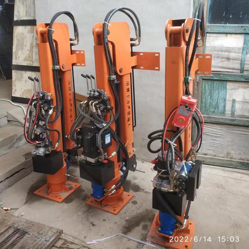 隆昌市重汽蓝牌随车吊 3.2吨 国六动力强 液压驱动 农用自卸起重机